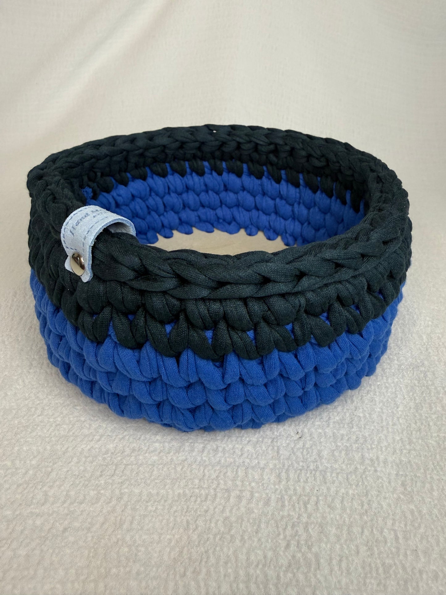 Kvačkana košarica maxi z lesenim dnom