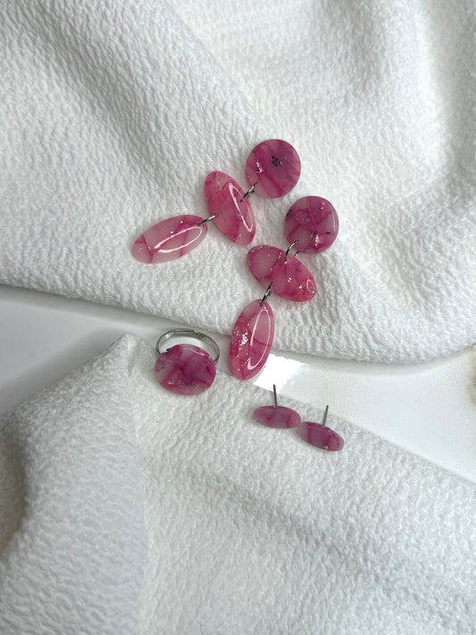 Komplet uhani in prstan